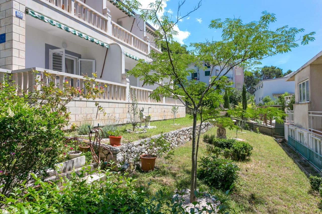 Apartments By The Sea Brela, Makarska - 18356 Luaran gambar