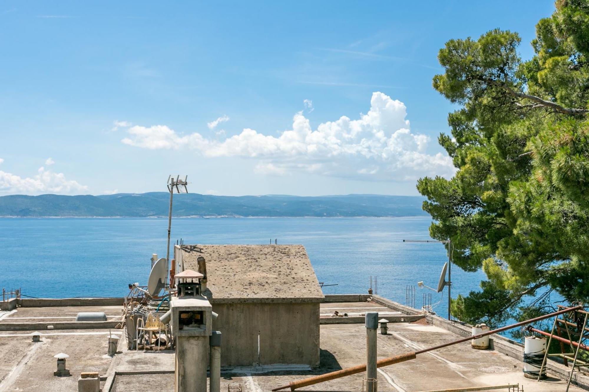 Apartments By The Sea Brela, Makarska - 18356 Luaran gambar