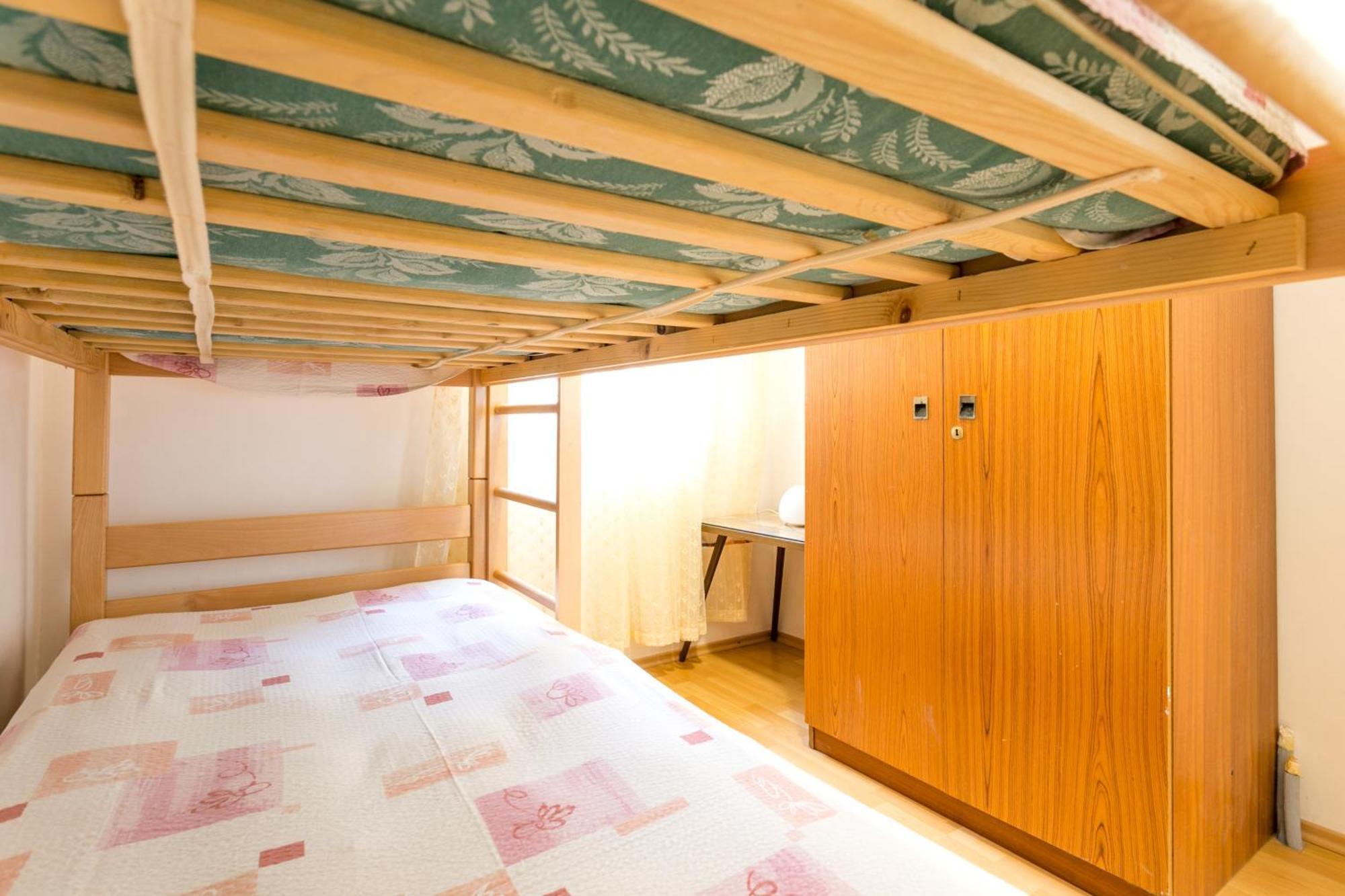 Apartments By The Sea Brela, Makarska - 18356 Bilik gambar
