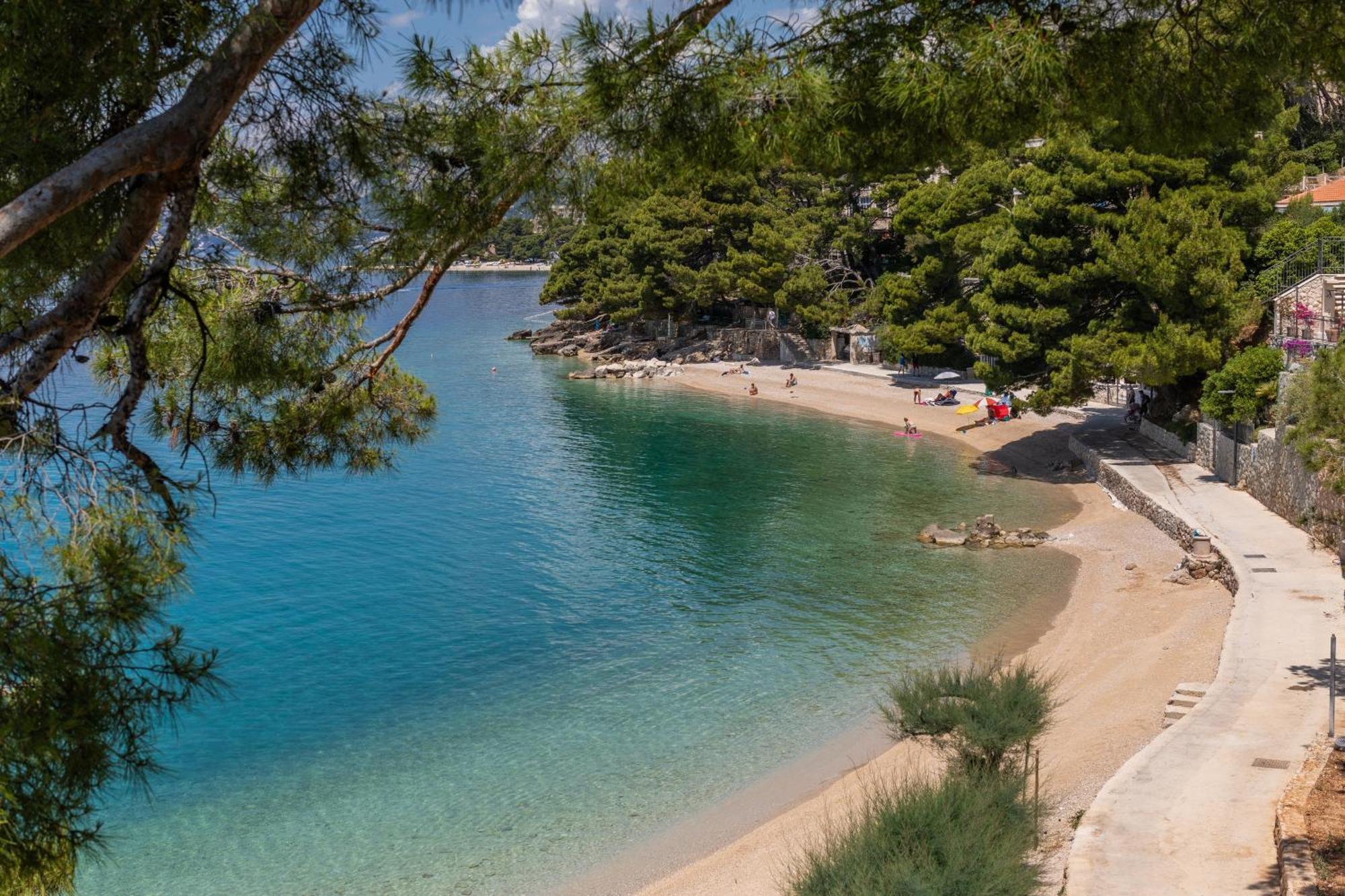 Apartments By The Sea Brela, Makarska - 18356 Luaran gambar
